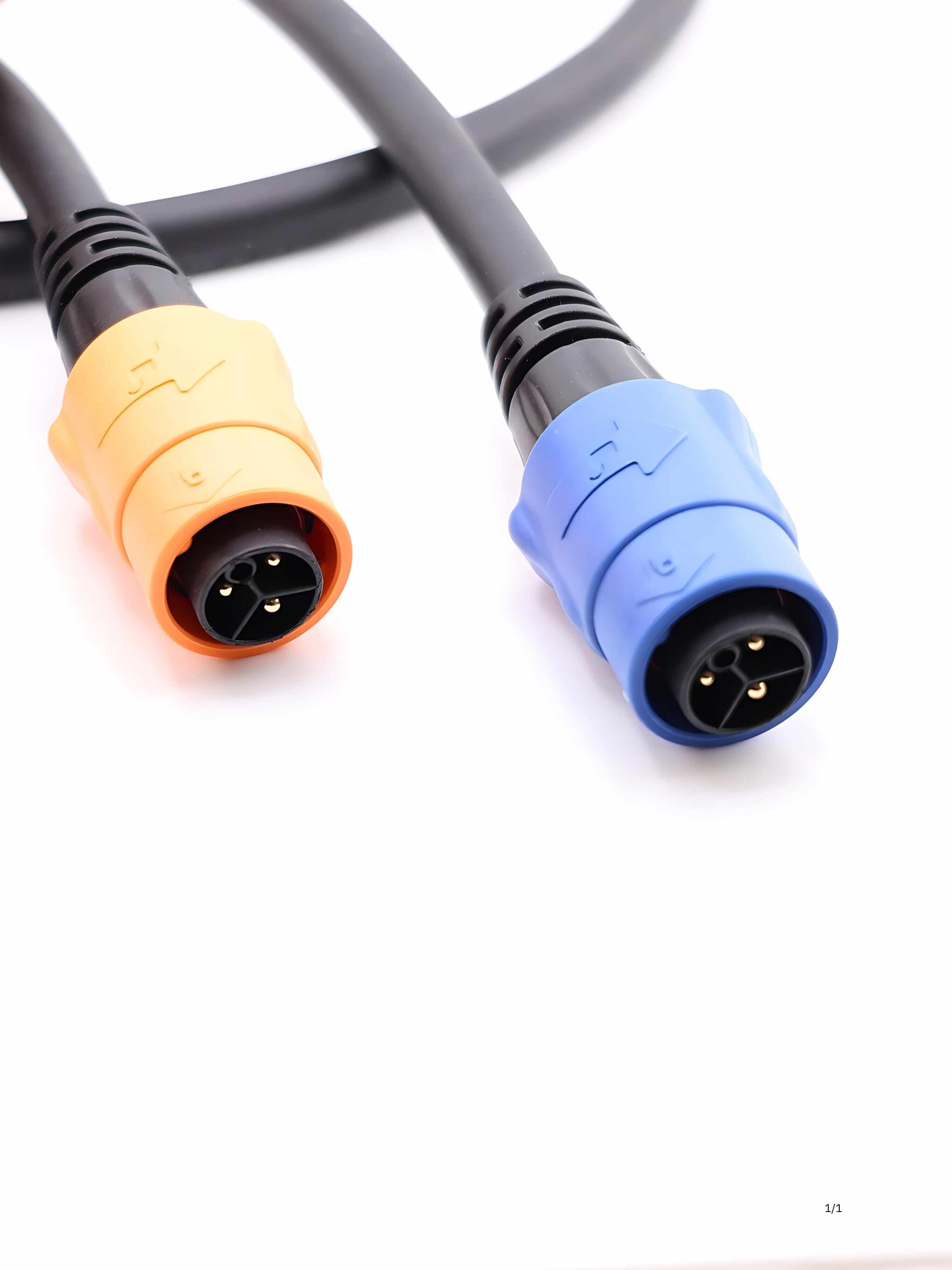 PowerCON 3-Pin Male-to-Male Connector Cable - 3 Feet, 300/500V, Solder Cup, 3 Position Circular Connectors